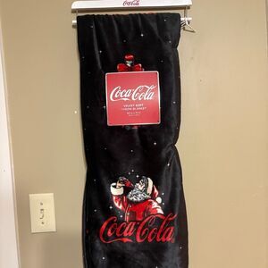 Coca Cola Black Red Christmas Throw Blanket with Santa drinking Coke Bows NWT